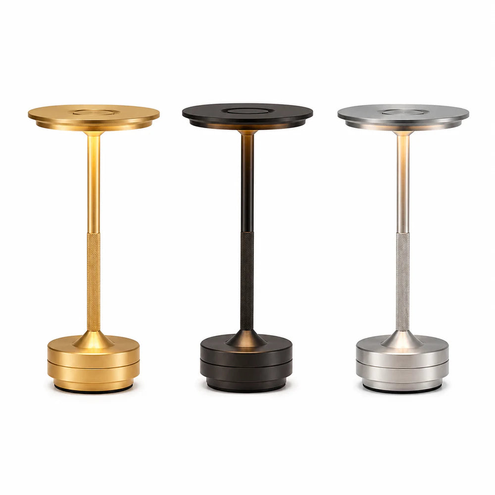 Luminária de mesa LED Halo Touch dourada, preta e prateada em fundo branco