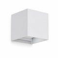 Arandela LED Cubo Alba branca em fundo branco